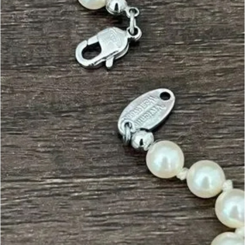 Vivienne Westwood Silver Mini Bas Relief Pearl Choker - Picture 5 of 5